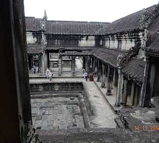 Innenhof der ersten Ebene