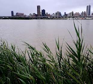 Yanping Riverside Park