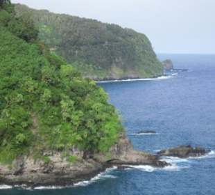 Die steile Nordküste Mauis