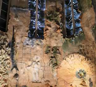 Rechter Seitenaltar: die wundersame Brotvermehrung