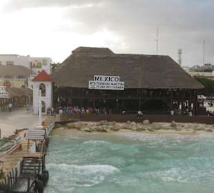 Blick auf den Hafen von Playa del Carmen