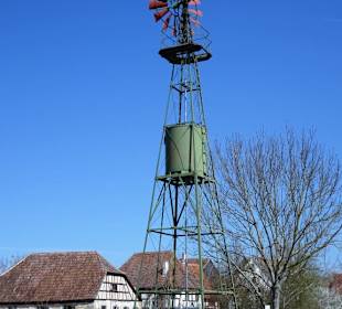 Historisches Wasserrad im Freilandmuseum