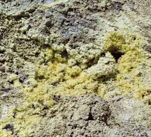 Nisyros, Stefanos Krater- Schwefelkristalle