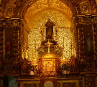 In der Mariä-Himmelfahrt-Kirche von Querença