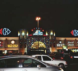 Extrem Shopping in Sharjah