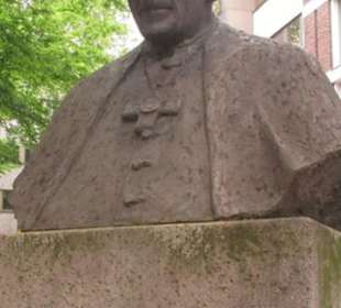 Josef Kardinal Frings Denkmal