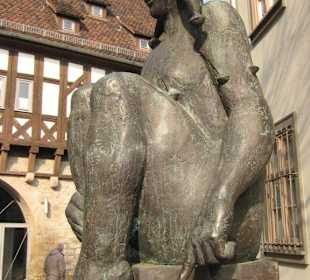 Till Eulenspiegel zeigt an