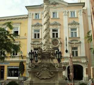 Herrenplatz Mariensäule von 1718