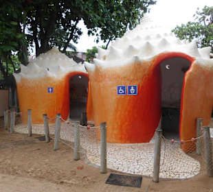 Toiletten als Muschel