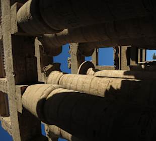 Säulen im Karnak Tempel
