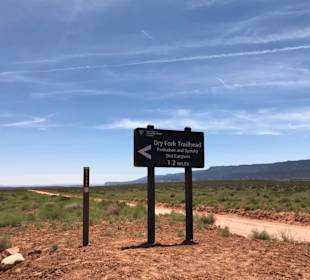 Wegweiser zum Trailhead
