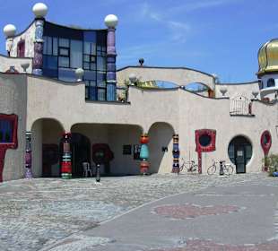  Hundertwasser Markthalle in Ostschweiz
