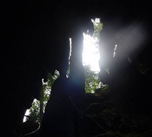 Lichteinfall in die Höhle
