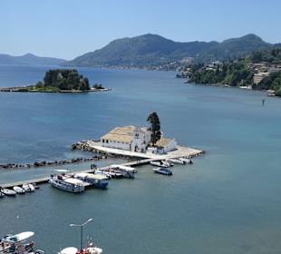 Kloster Vlacherna und die kl. Insel Pontikonissi