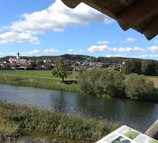 Schaukelweg an der Donau