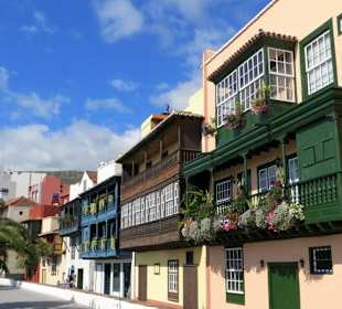 Die berühmten Balcones an der Uferstrasse