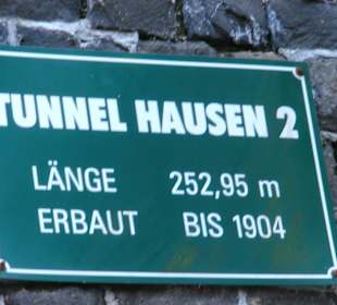 Tunnel auf dem Weg