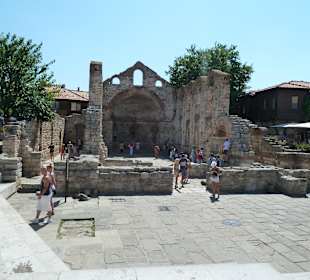 Ruinen einer alten Kirchen