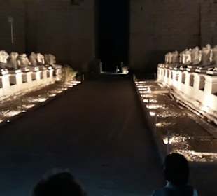 Lichtshow abends in Karnak 