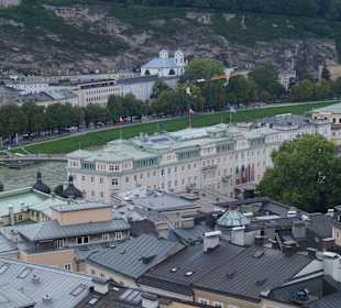 Blick über die Altstadt von Salzburg / Kapuzinerbe