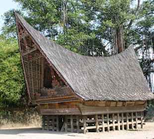 Batak-Häuser auf der Insel Samosir