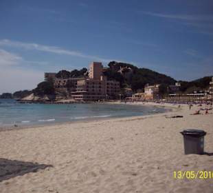 Strand unmittelbar am Hotel