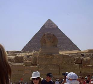 Die Pyramiden und der Sphinx