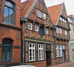 Rest. Knechthausen - zwei Häuschen = ein Haus