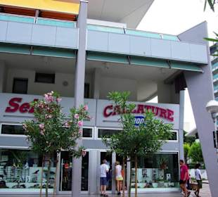 Einkaufsstrasse Bibi