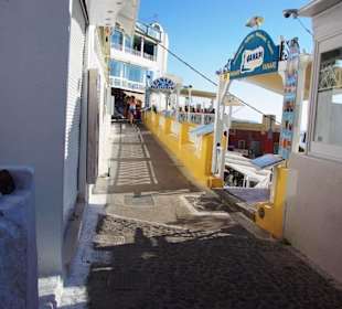 Santorin selbst im Bild Landschaft, Stadt