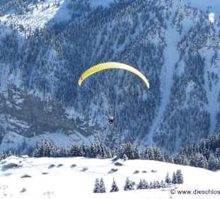 Flug eines Gelitschirmes