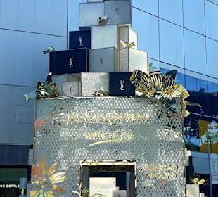 Raffles City Shopping Centre