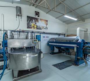 Centrifuge machines