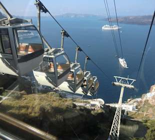 Seilbahn vom Hafen nach Thira