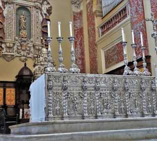 Altar in der Kathedrale Santa Maria