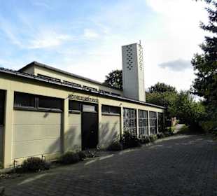Kath. Heilig Kreuz Kirche Altwarmbüchen
