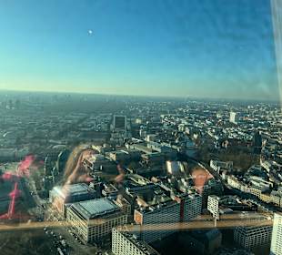Berlin in 207 Meter Höhe  - Charité 