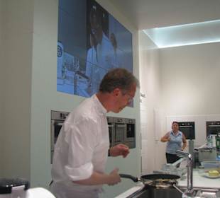 TV-Koch Carsten Dohrs am Boschstand 