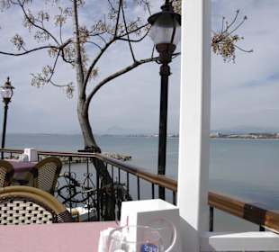 Von Side in Richtung Hotel