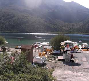 Tretboot-Anleger am Kournas See