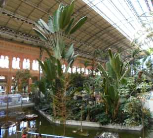 Zabytkowa stacja wewnątrz