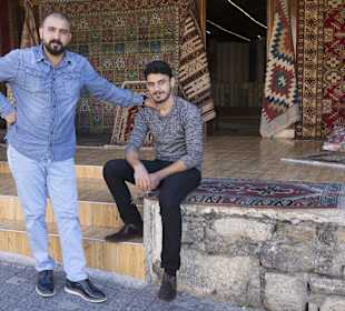 Freundliche Teppichhändler