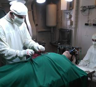 Bei Bauchschmerzen hilft der Chirug