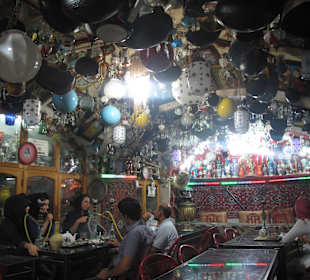  Tee shop con narghilè