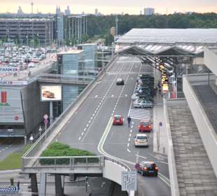 Zufahrt zum Terminal 2