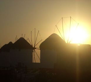 Mykonos - mulini al tramonto