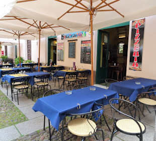 Außenplätze des Diva Cafe