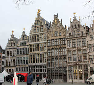 Центральная площадь антверпена