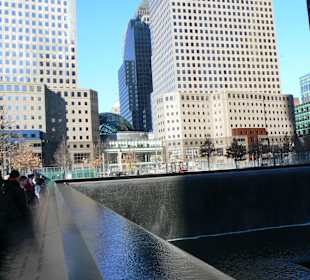 Bassin an der Stelle des Nordturms