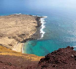 Kleine Sandbucht im Süden